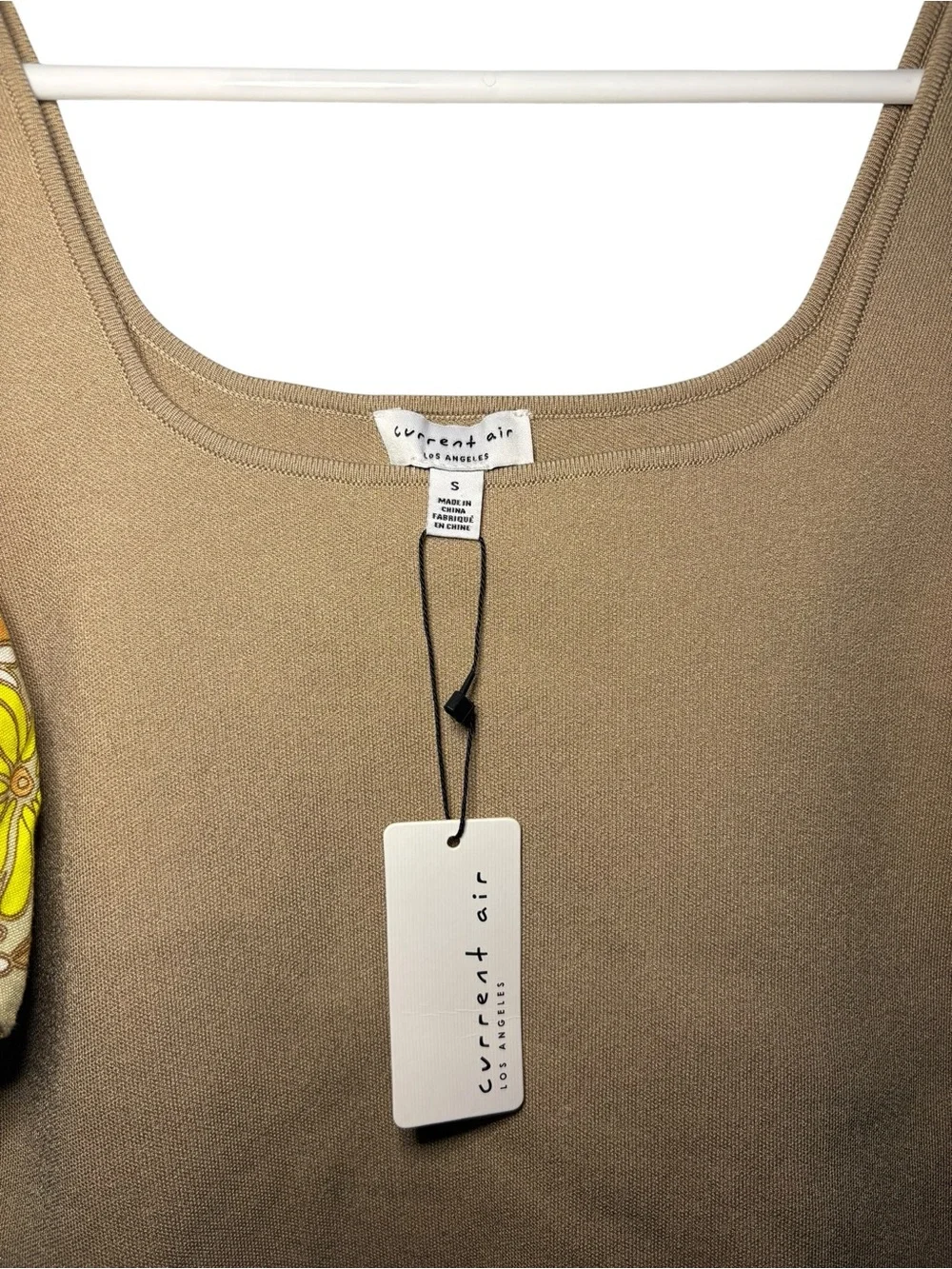 Current Air NWT top Taupe Knit Crop with Floral Orange Puff Sleeves Size Small - Picture 2 of 8